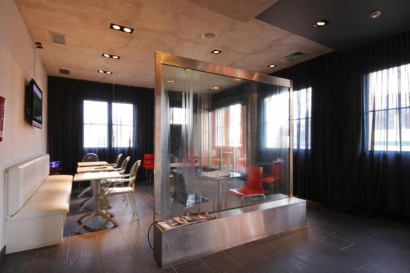 רג'ו אמיליה Hotel Metropolis מראה חיצוני תמונה